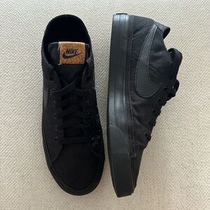 Nike Canvas Sneakers